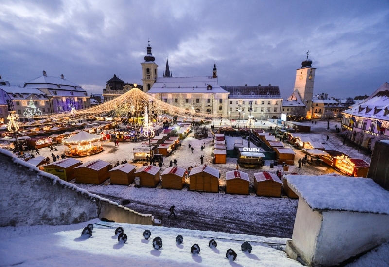 Sibiu iarna, piata mare 