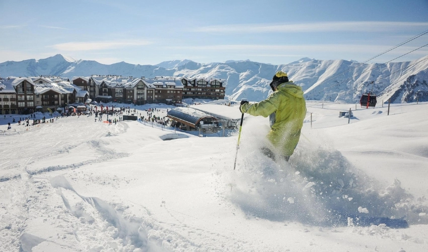 Georgia Ski – Tbilisi și schi în Munții Caucaz