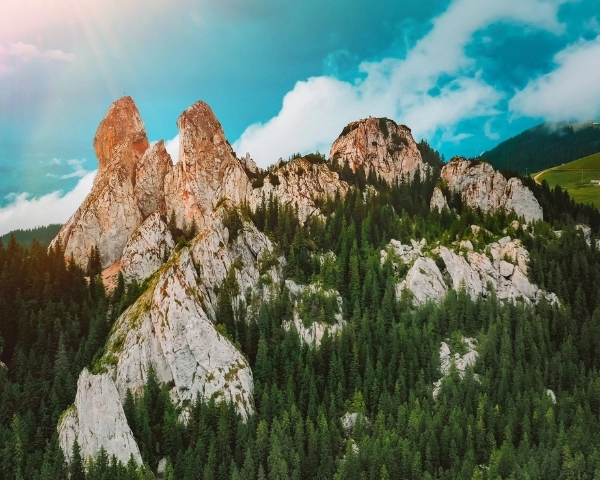 Hike ➤ Giumalău Peak 1858 m • Moara Dracului Gorge • Alunu Peak 1665 m