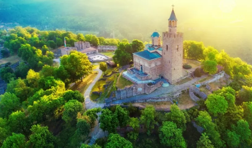 3-day excursion in Bulgaria ➤ Sofia • Veliko Tarnovo • Lovech • Devetashka Cave